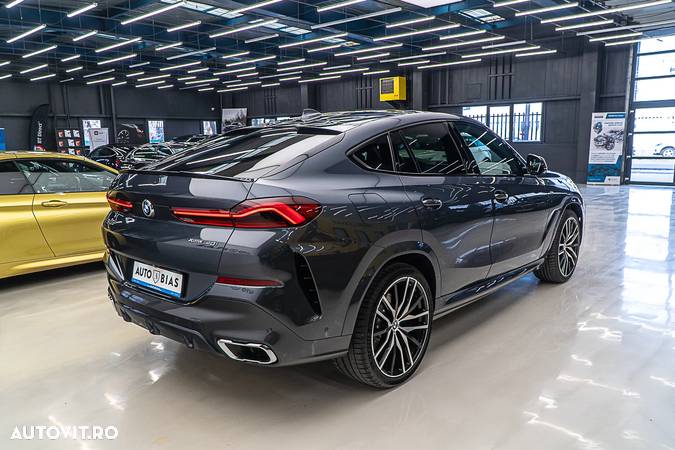 BMW X6 xDrive40i - 9