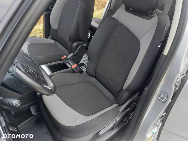 Citroën C4 Picasso 2.0 BlueHDi Intensive - 26