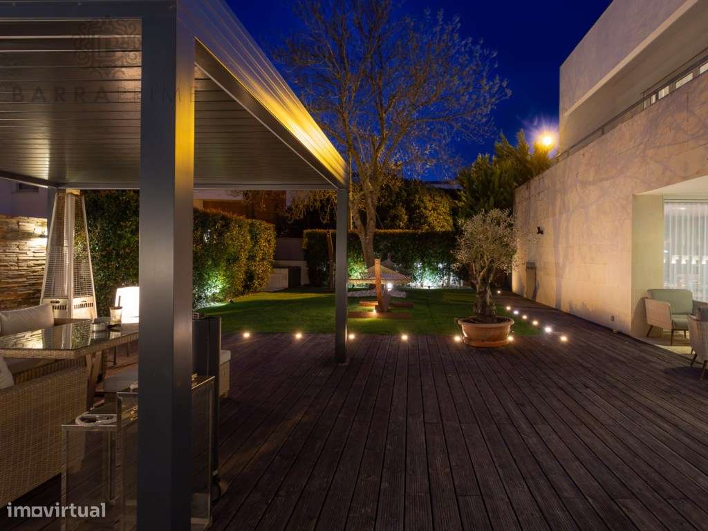 MORADIA T4 |LINHAS MODERNAS | JARDIM | LUMINOSA | PARA VIVER DENTRO... - Grande imagem: 4/40