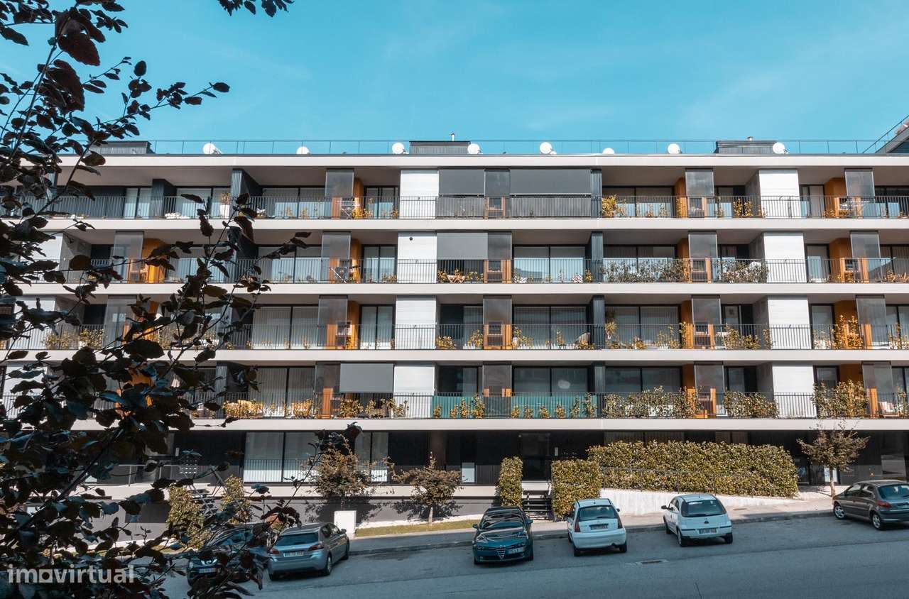 Apartamento T3 em Fraião – Braga | 135 m² | Garagem | Churrasqueira - Grande imagem: 2/27