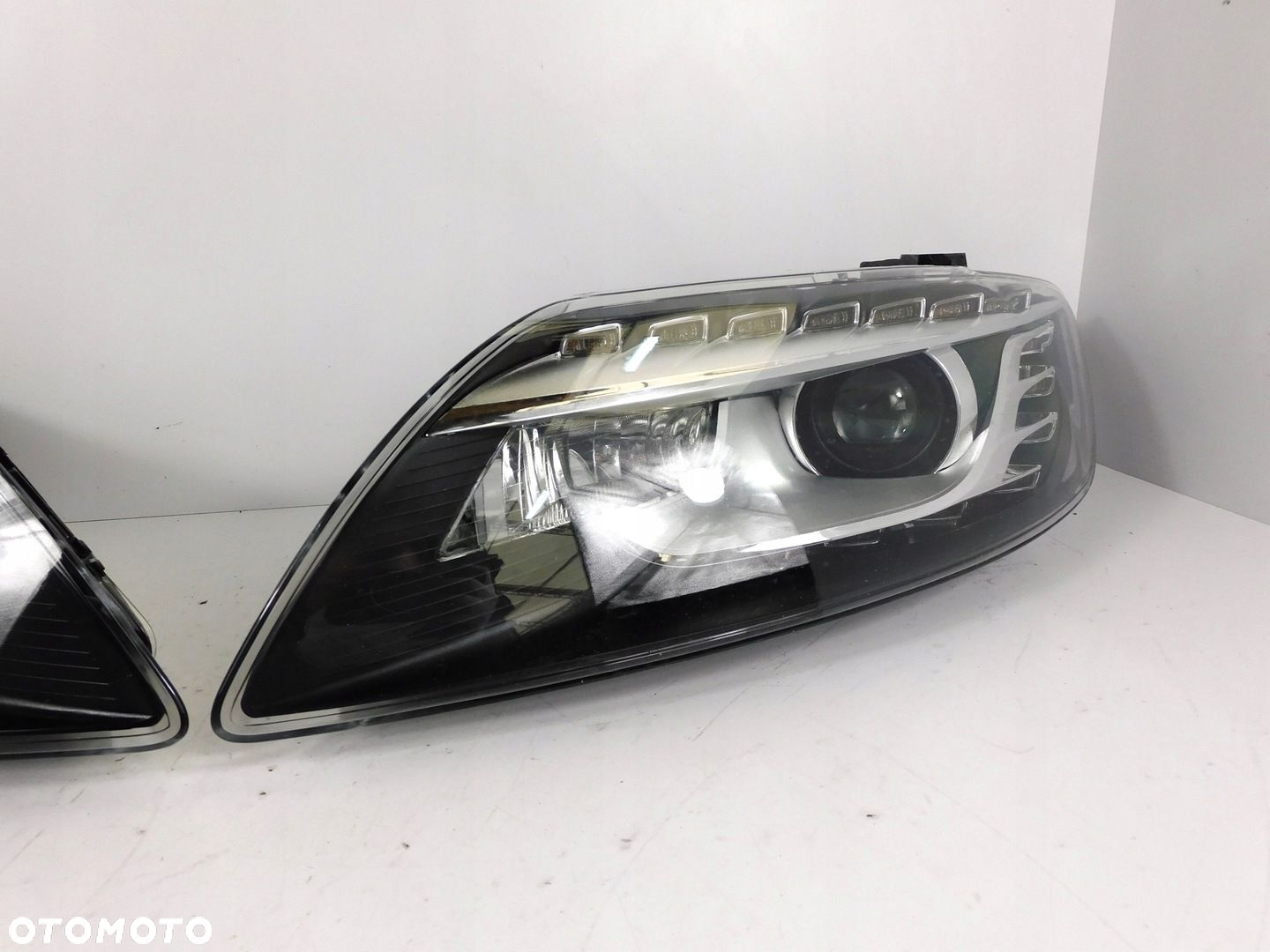 AUDI Q7 4L LIFT LAMPA PRAWA LEWA XENON LED SKRĘTNE - 4