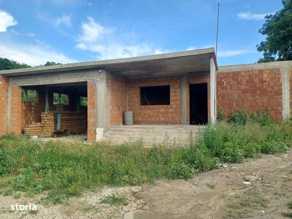 Oportunitate! Casa de vanzare 176 MP,  Sat Gadalin plus teren 2300 MP - Imagine principală: 1/2