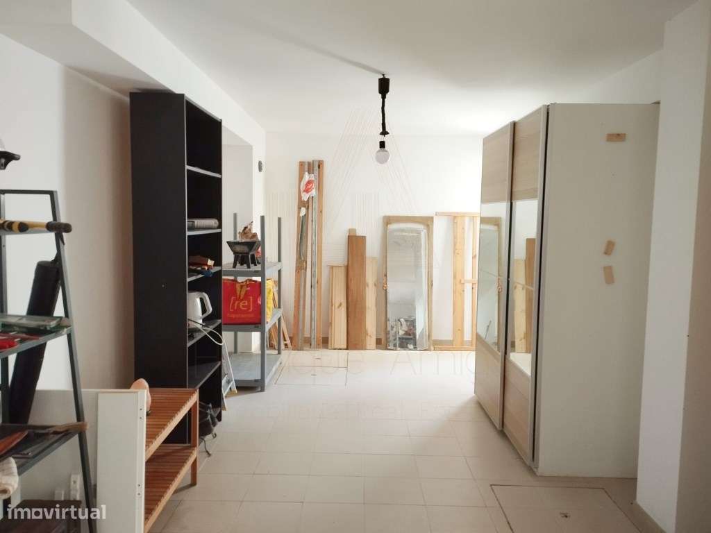 EXCLUSIVO | Excelente Moradia T3 em Castelo (Sesimbra)-25