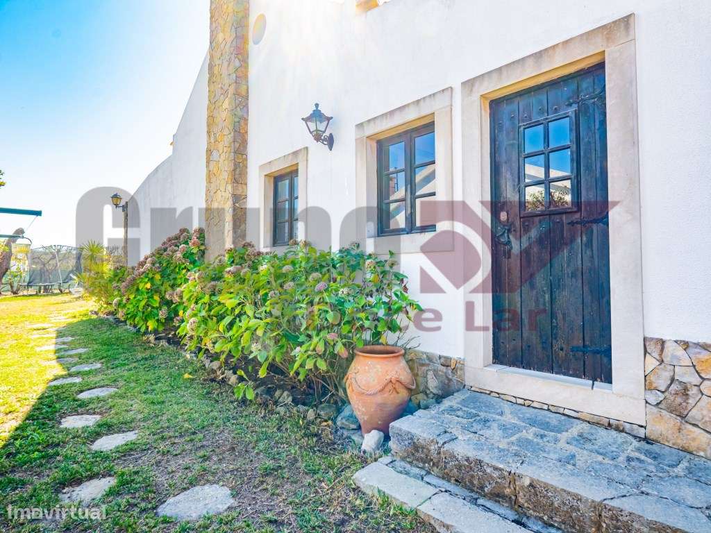 Moradia Isolada T3 com Piscina em Sesimbra-10