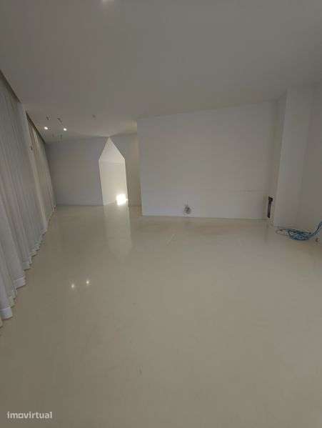 ALUGA-SE LOJA 140 m2 - Grande imagem: 4/12