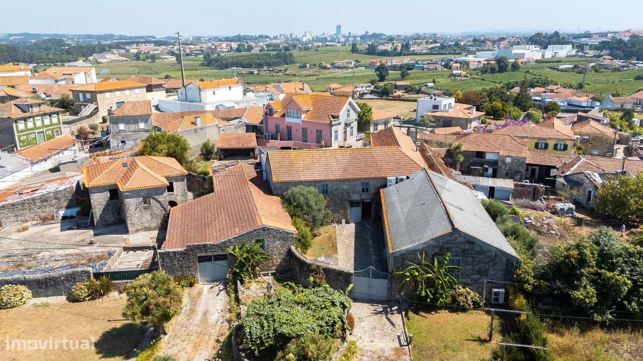 Quinta T3+2 com terreno e potencial de construção em Matosinhos-33