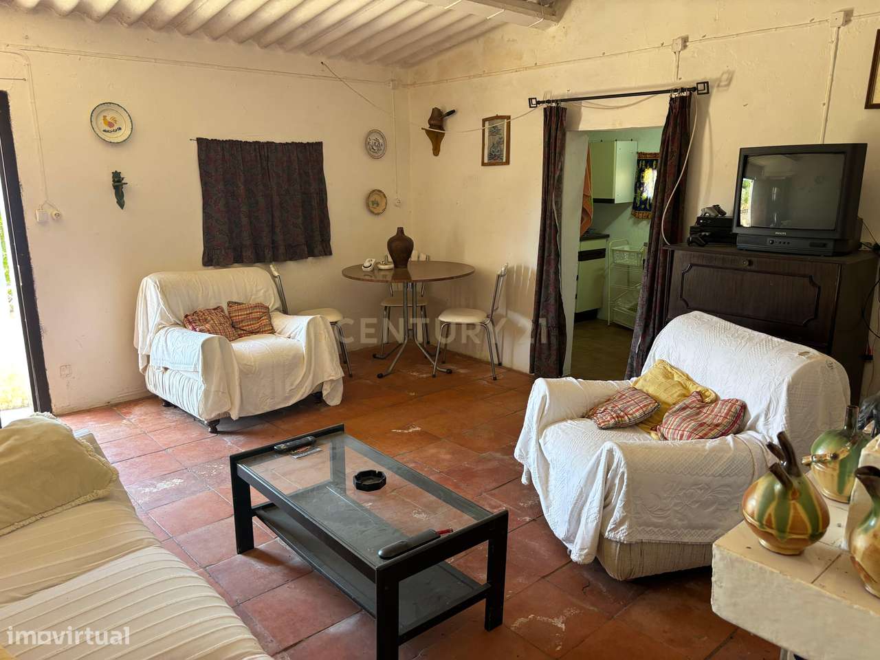 Quintinha com Moradia T2 + Armazém | 2ha vedados | Rio | Fruteiras | A-21