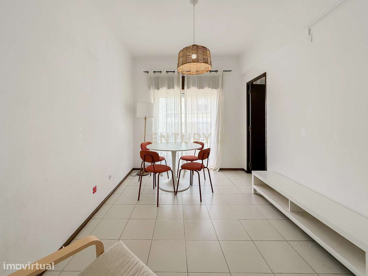 Apartamento T2 | Baixa | Varandas | Vista Desafogada | Faro-6