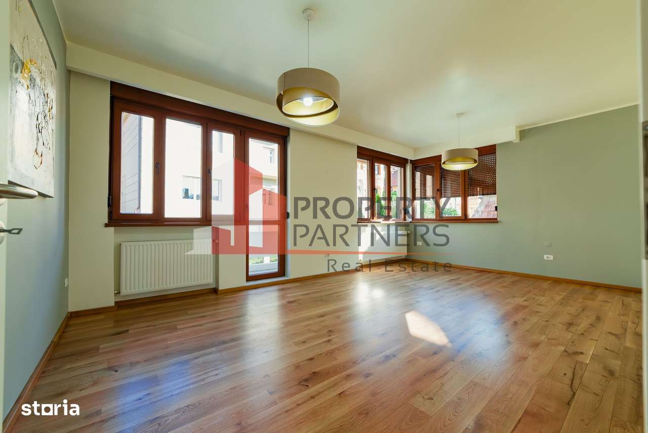 Apartament Duplex Elegant cu Terasă Panoramică – Dealul Cetății, Brașo-5