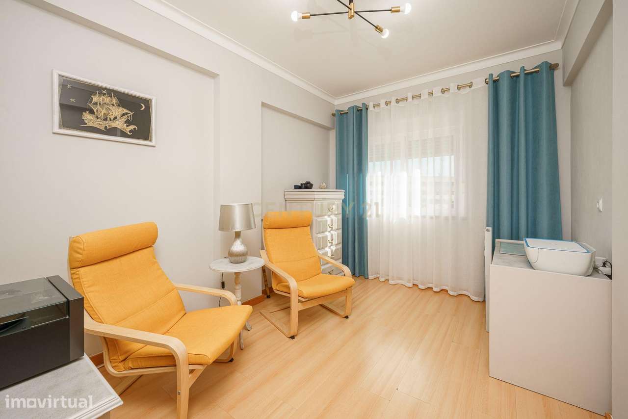 APARTAMENTO T3 COM ARRECADAÇÃO PARA VENDA EM S.SEBASTIÃO, SETÚBAL-15