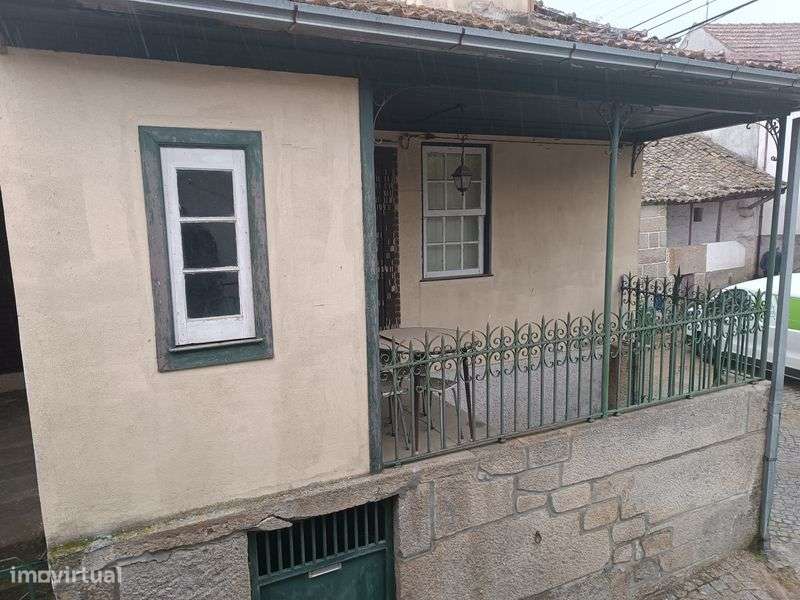 Alverca da Beira - Pinhel . Linda casa beirã para recuperar - Grande imagem: 4/8