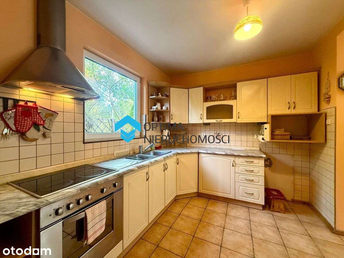 Dom w spokojnej dzielnicy Jeleniej Góry --10