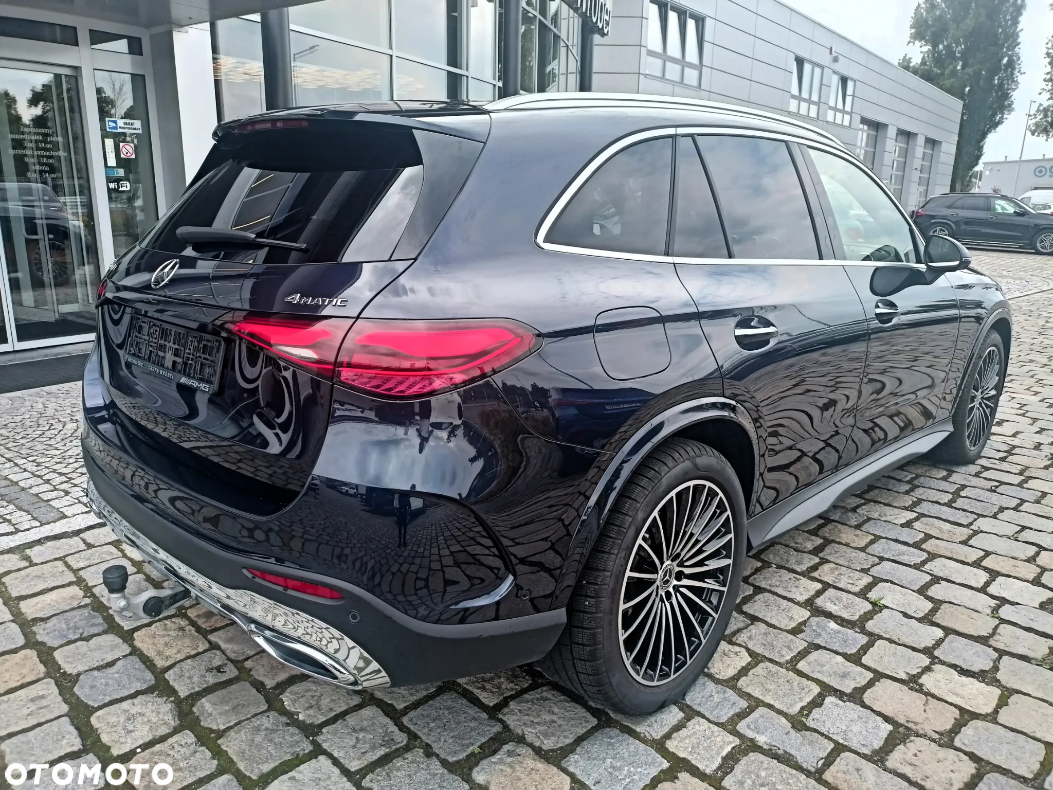 Mercedes-Benz GLC 200 4-Matic AMG Line - 6