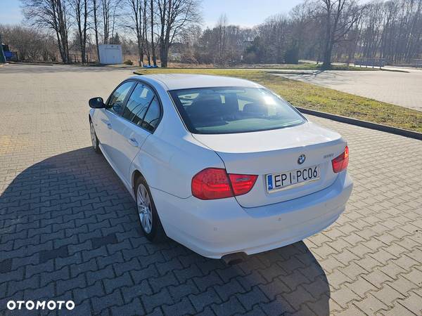 BMW Seria 3 318i - 6