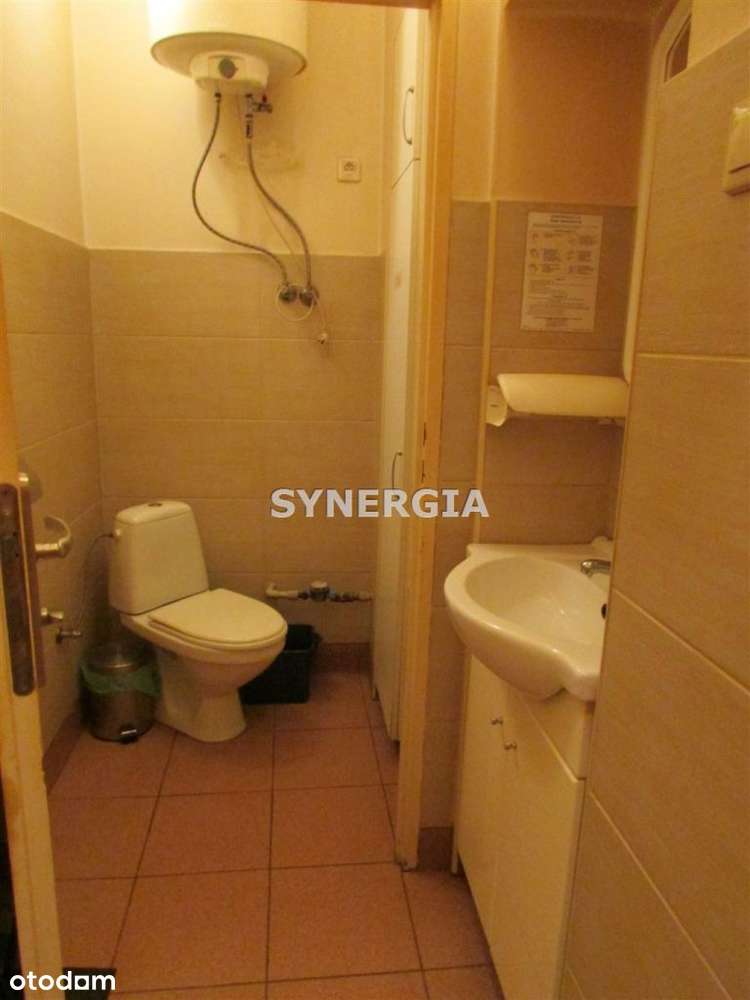 Lokal użytkowy na parterze w centrum-11