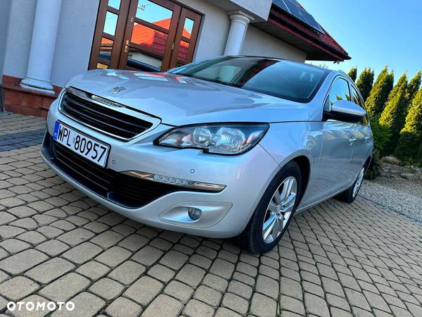 Peugeot 308 1.6 BlueHDi Allure S&S - 30