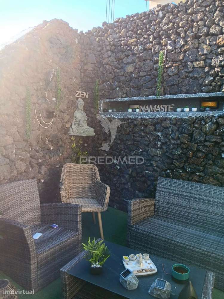 Moradia T4 com excelente localização - Grande imagem: 2/33