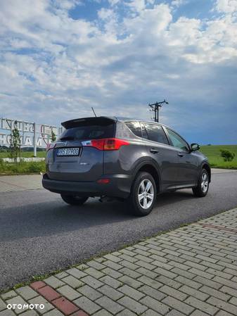 Toyota RAV4 2.0 D-4D Active - 9