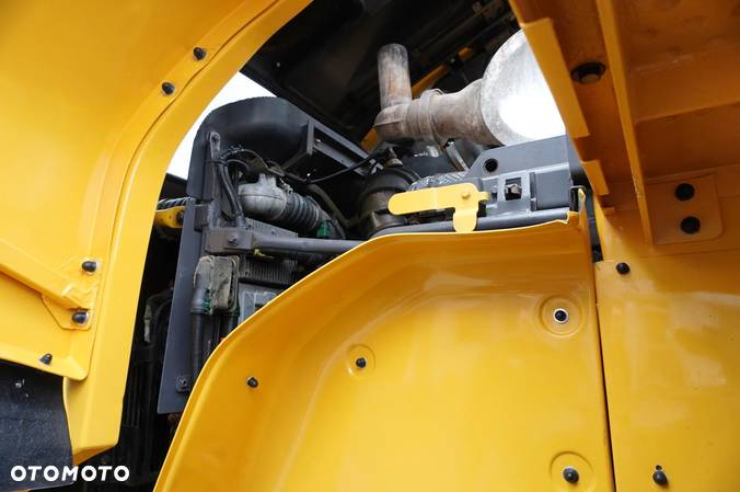 Volvo L120G / 2013 / masa 21,6t / łyżka 6m3 - 19