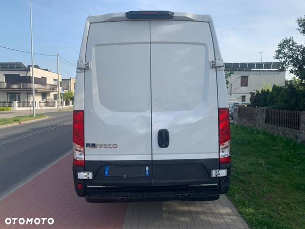 Iveco Daily - 10