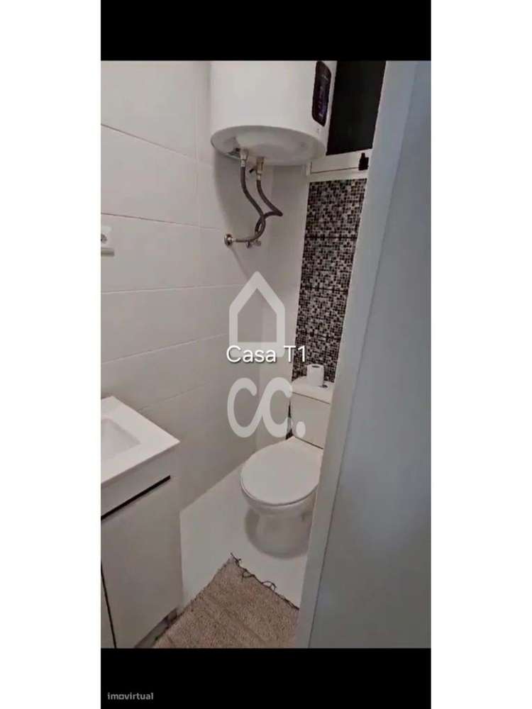 Oportunidade Única em Paranhos | Yield de 10% | Conjunto de 2 Moradias-12