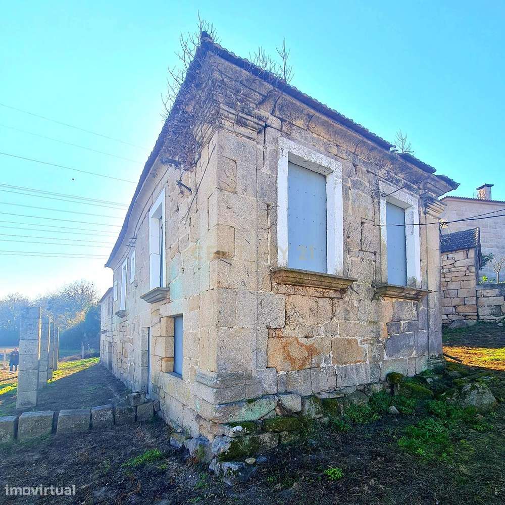 Casa da Fonte, imovel com Apontamento historico para restauro - Grande imagem: 4/17