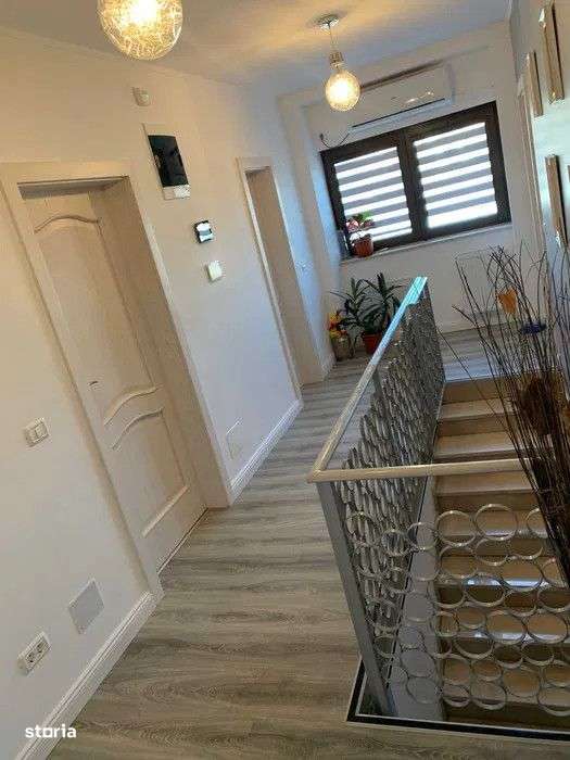 VILA DE VANZARE | OVIDIU | Vedere la Lac - Imagine principală: 3/8