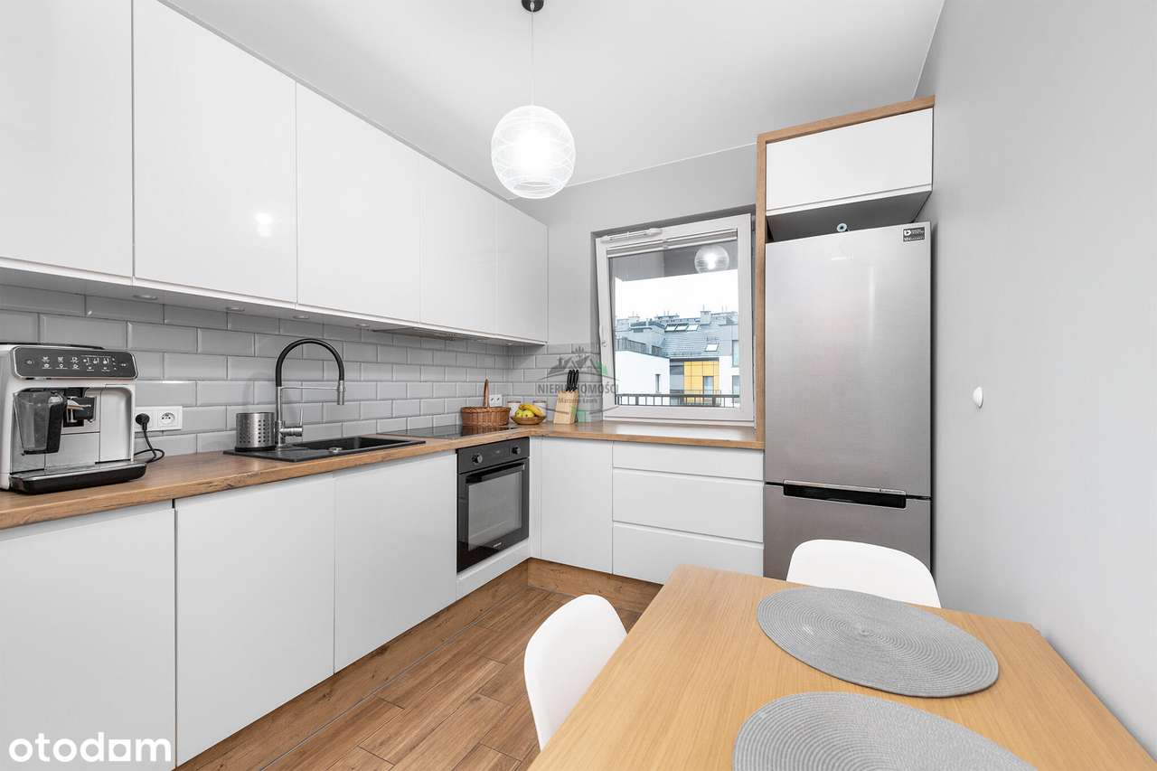 Mieszkanie sprzedawane z wyposażoniem, komórka lok, miejsce postojowe-0