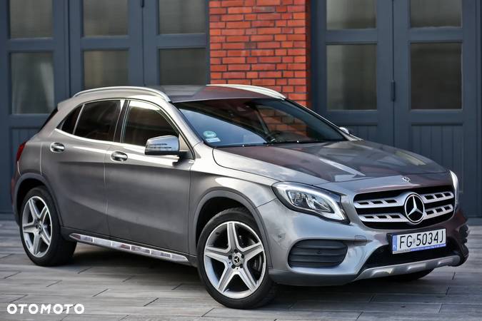 Mercedes-Benz GLA 220 4-Matic - 9