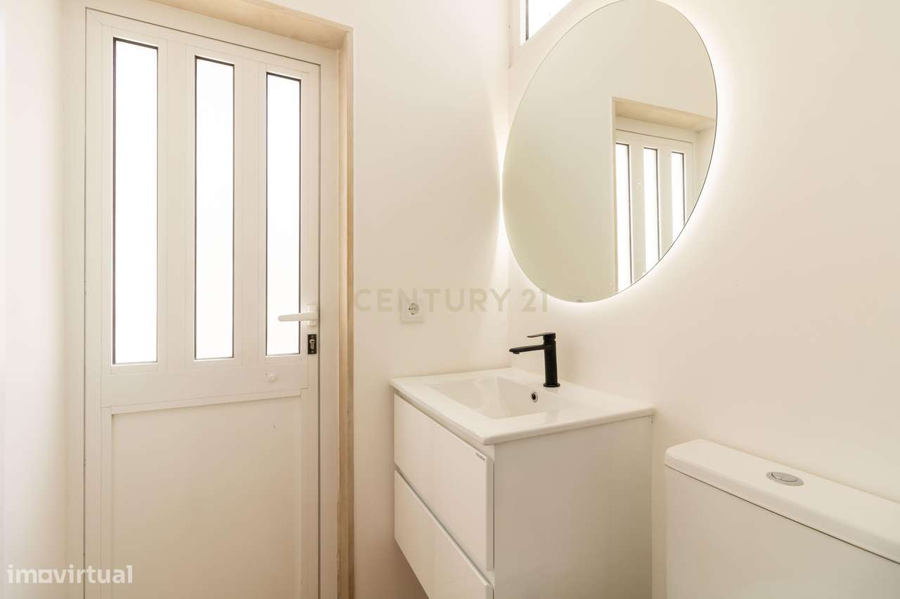 T1 Integralmente remodelado com Logradouro na Estefânia, Lisboa-8
