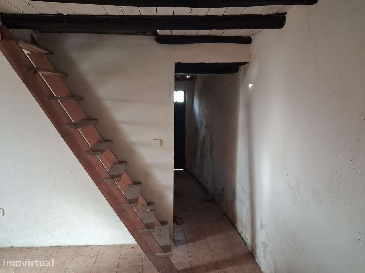 Casa de Aldeia, tipologia T2 + Sótão para recuperação total-7