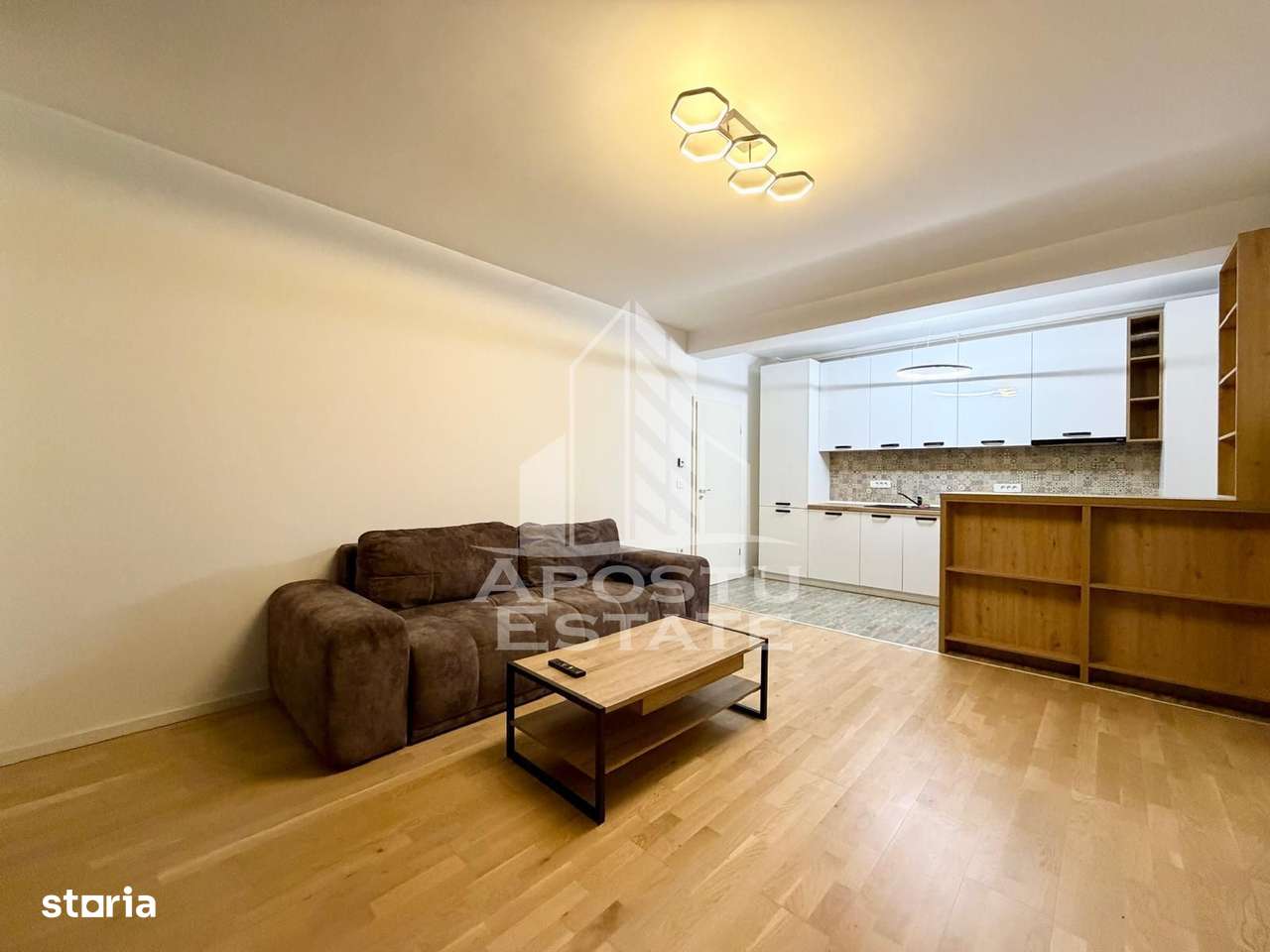 Apartament 2 camere, loc de parcare, debara proprie, Zona Badea Cartan - Imagine principală: 3/9