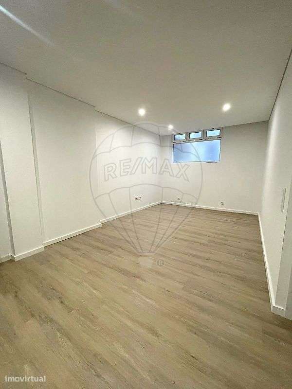 Apartamento T1 para arrendamento - Grande imagem: 2/13