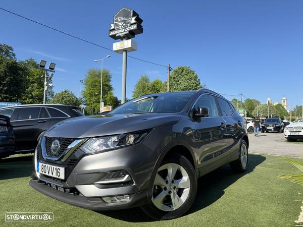 Nissan Qashqai 1.3 DIG-T N-Connecta - 1