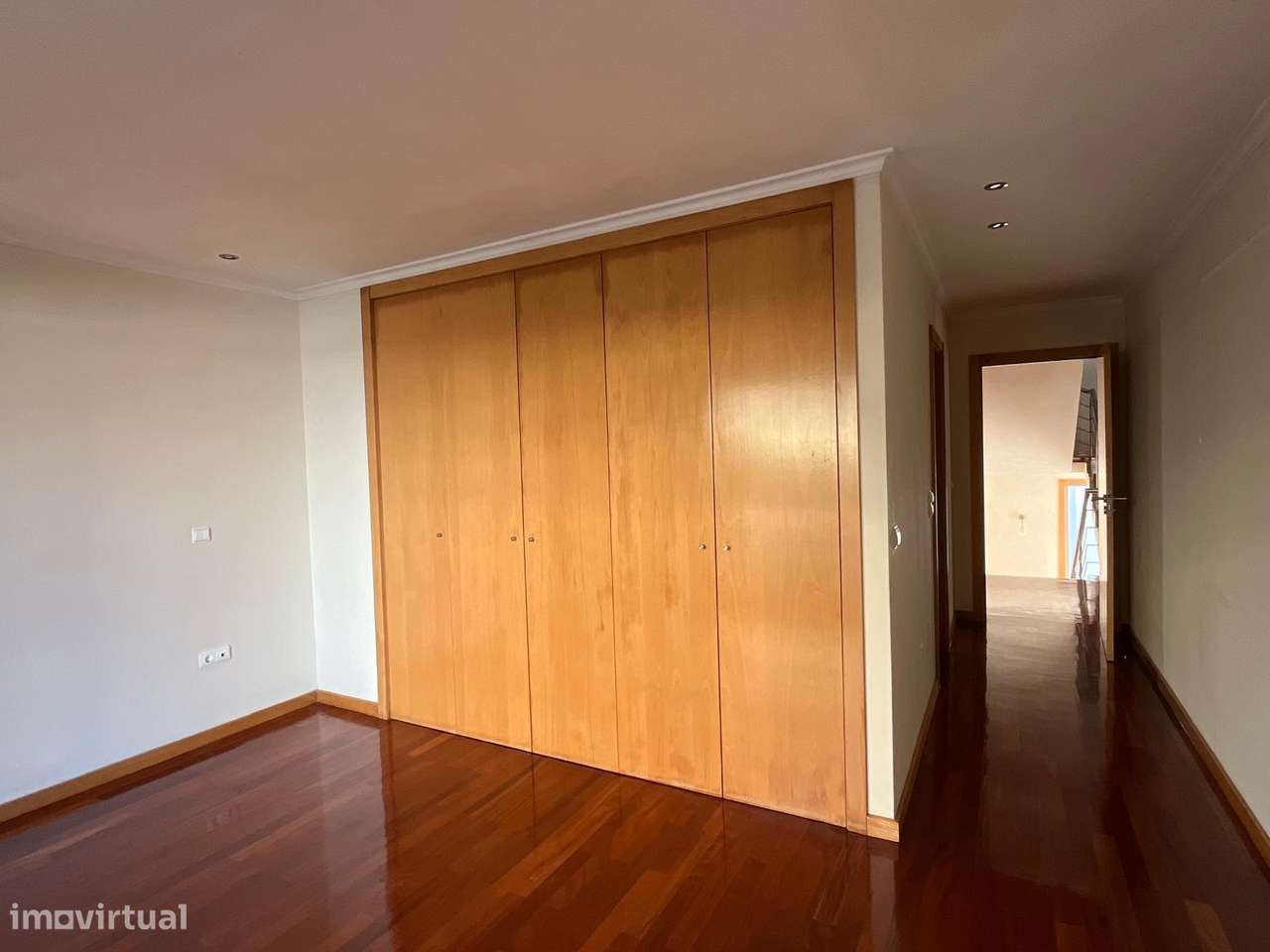 Geminada com piscina, garagem e terraço em Canidelo-29