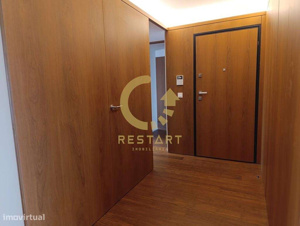 T4 Duplex de Elevada Qualidade - Centro Trofa - Grande imagem: 2/59