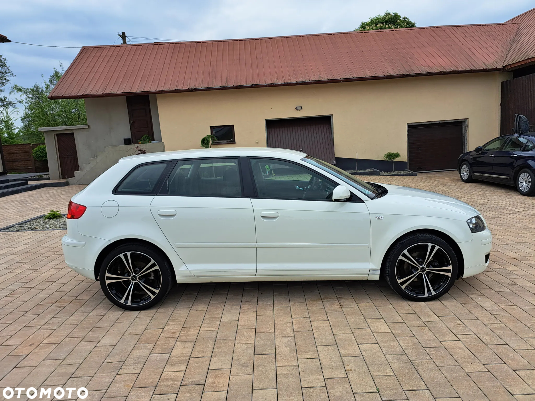 Audi A3 1.6 FSI Attraction - 10