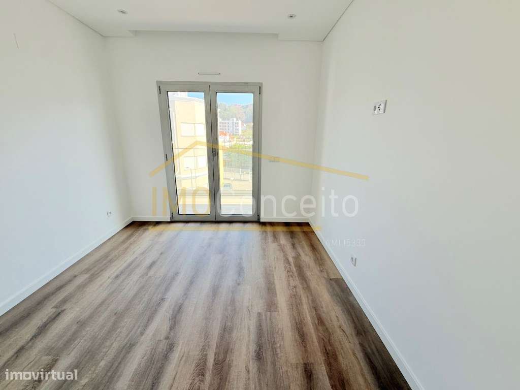 APARTAMENTO T3 NA NAZARÉ | TERRAÇO PRIVATIVO , PISCINA NO TOPO DO E...-11