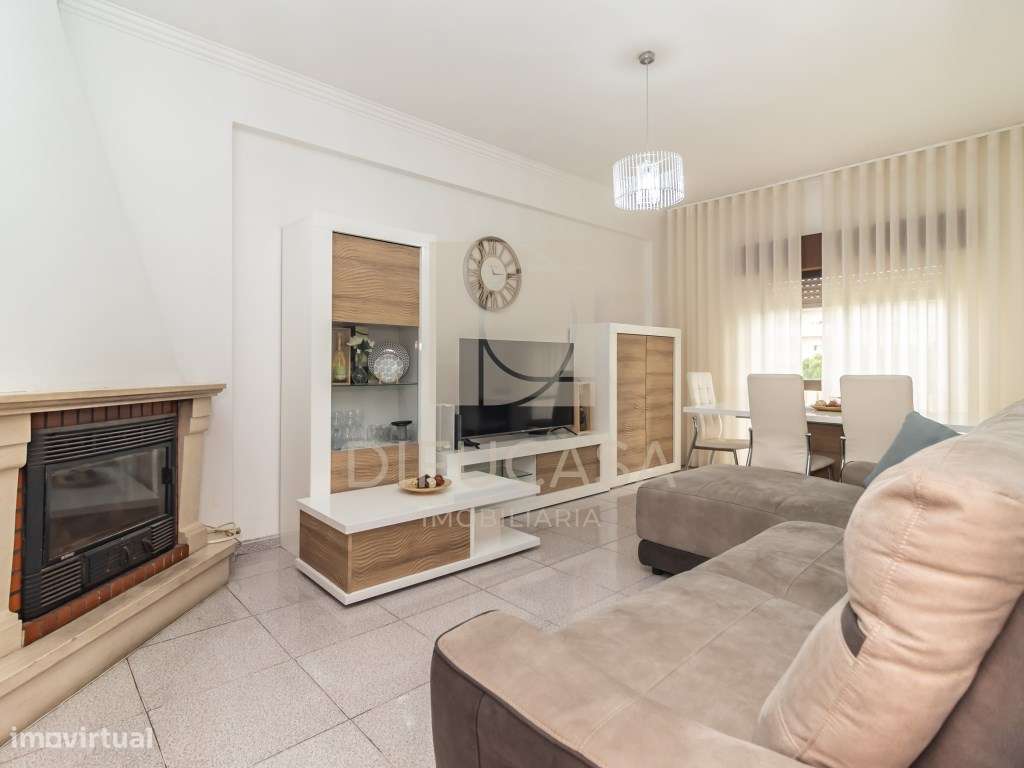 R260_Apartamento T3 Central no Feijó-10