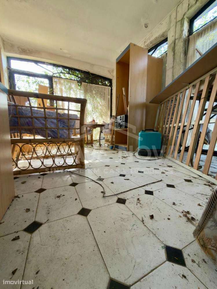 Moradia T4 para remodelar em Francelos, Vila Nova de Gaia-3