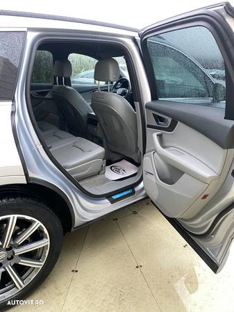 Audi Q7 3.0 TDI Quattro Tiptronic - 24