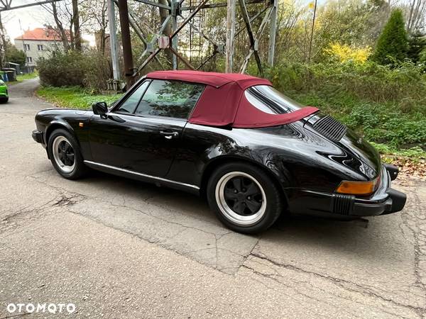 Porsche 911 Carrera 2 Cabriolet - 14