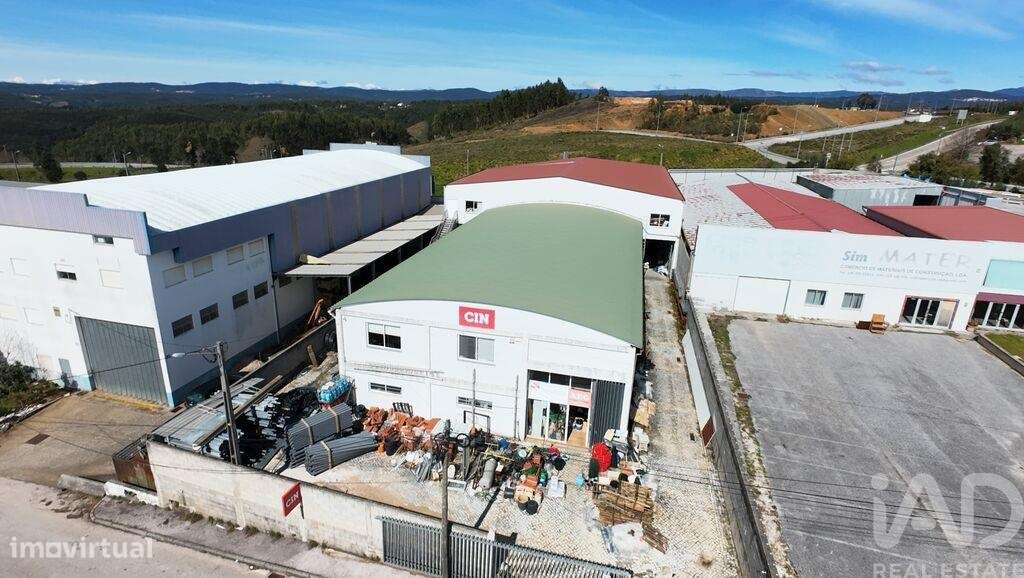 Loja / Estabelecimento Comercial em Pedrógão Grande de 1670,00 m2 - Grande imagem: 4/30