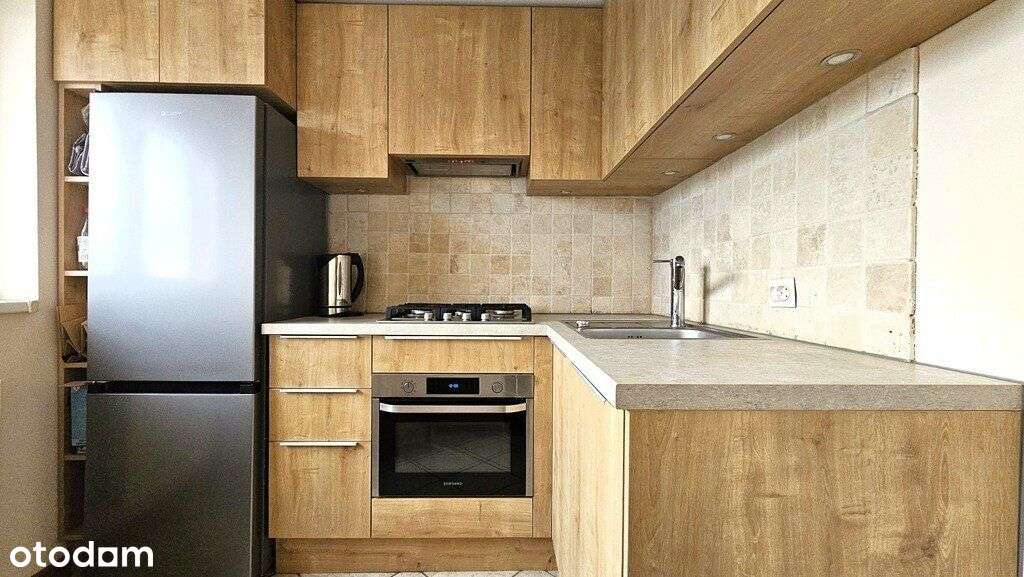 Stare Miasto, 3 pokoje gotowe do zamieszkania! - Pełny obrazek: 5/9