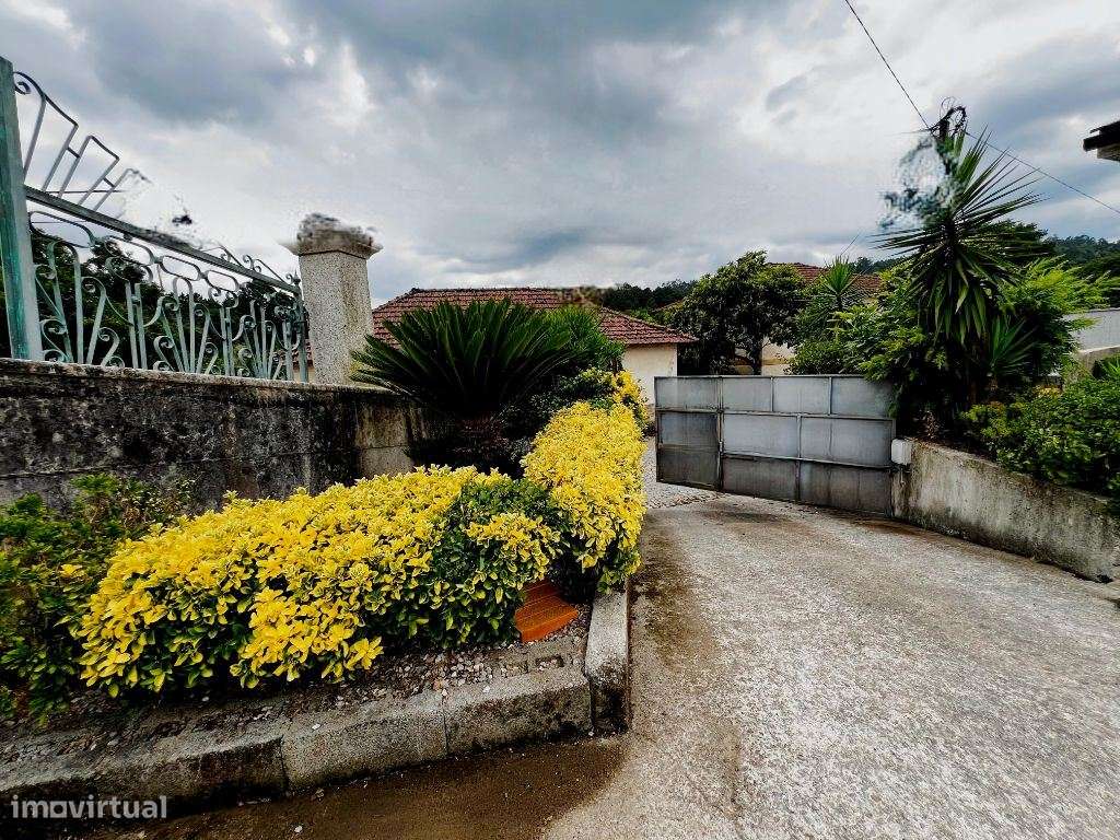 Andar de Moradia T3 com Entrada Independente, Varandas e Sótão  Te...-17