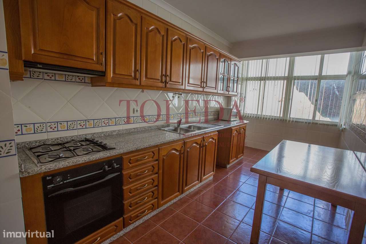 T3 com Lareira, Varanda, Boas áreas-9