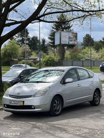 Toyota Prius (Hybrid) Executive - 1