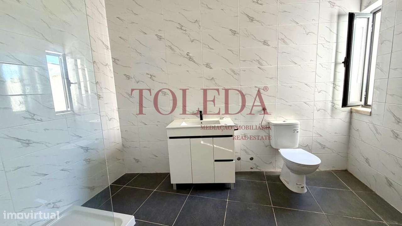 Moradia mista com 2 frações-18