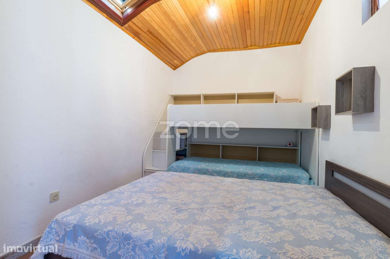 Lote de Terreno com 900m² em Longueira/Almograve-14