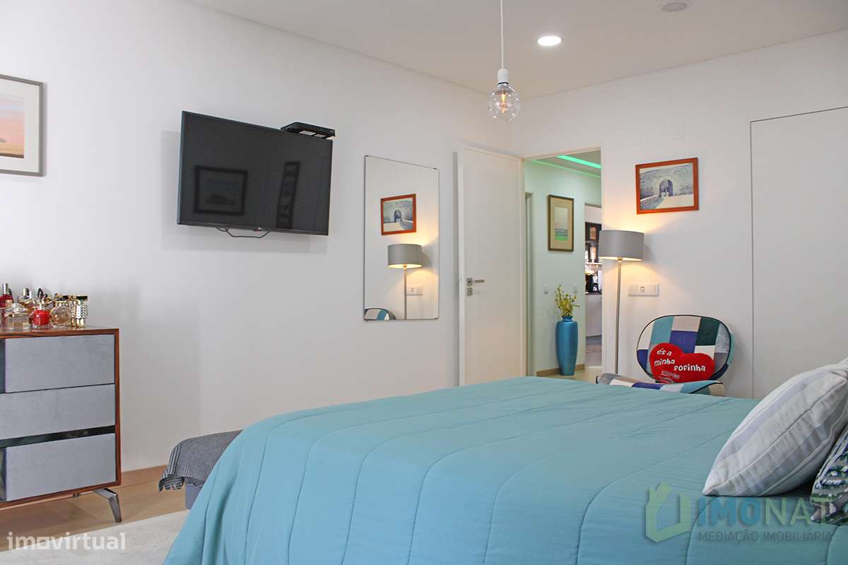 2 Apartamentos ,  T 2 + T 1-18